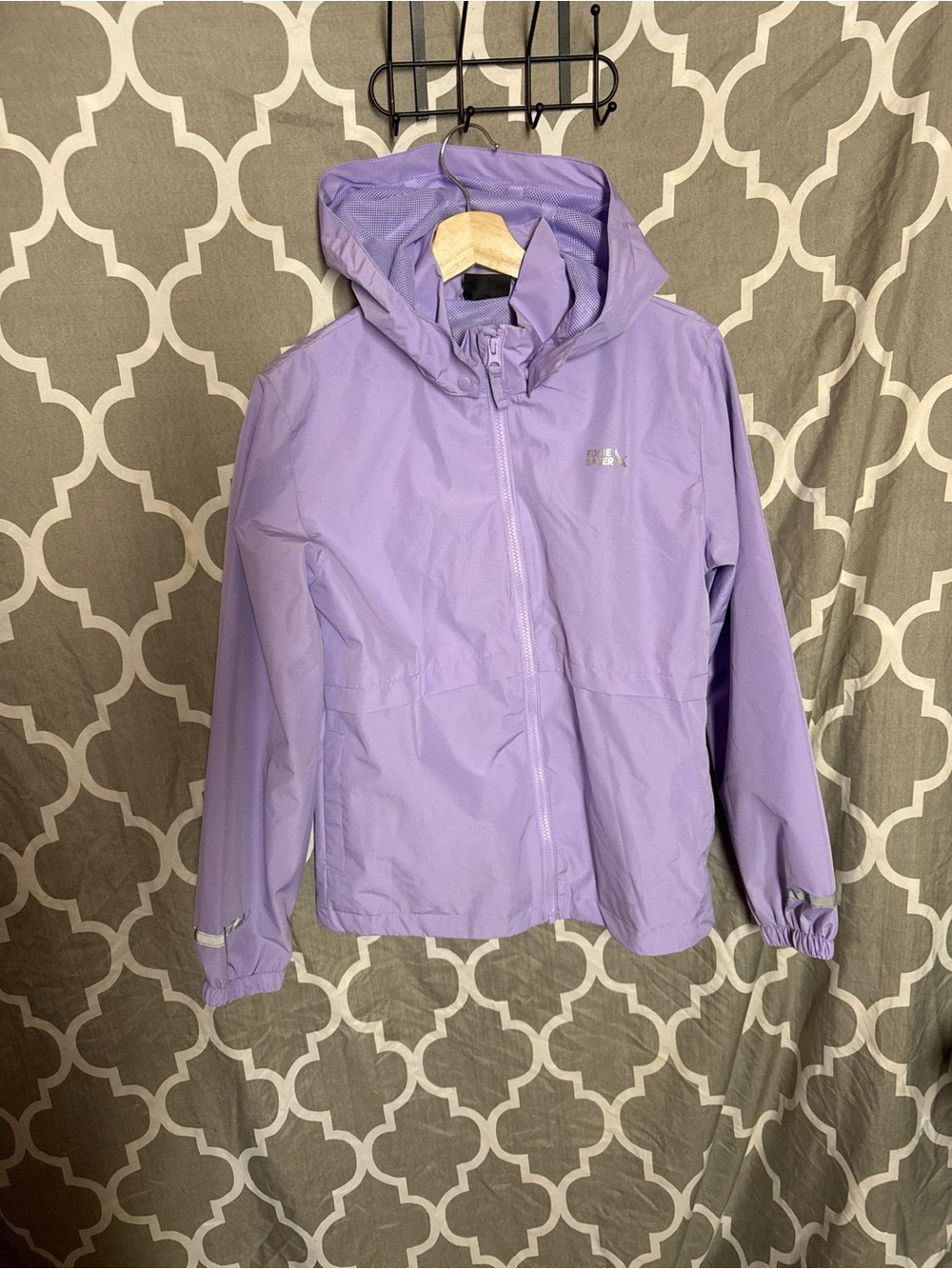 Eddie Bauer Kids Lilac Hooded Rain Jacket / Windbreaker – Size XL Slight Stain
